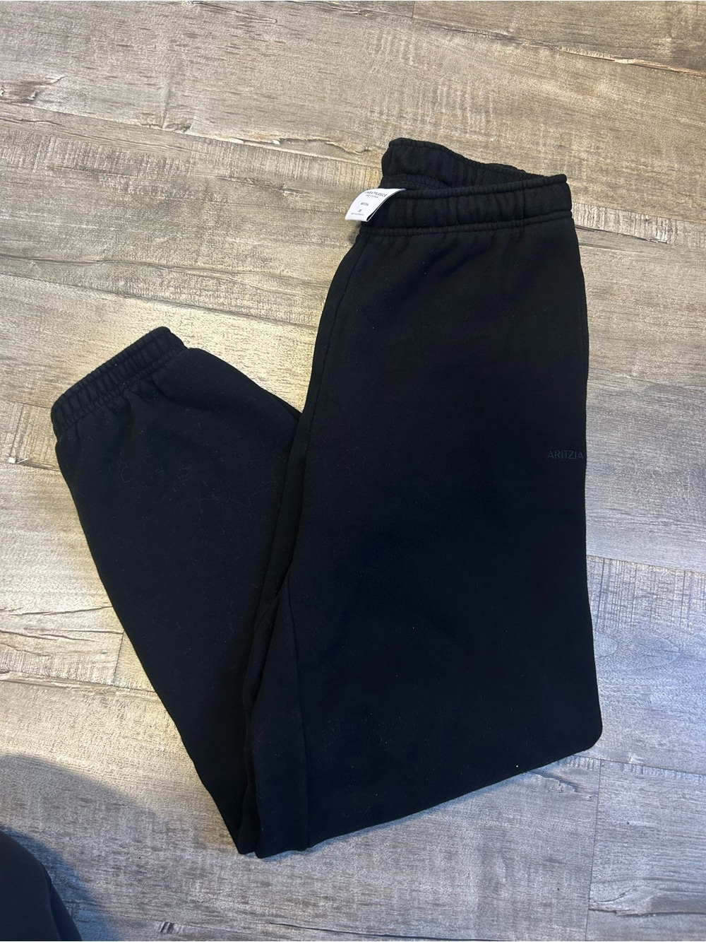 Aritzia mega black sweatpants size xs